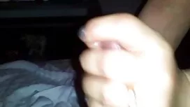 Gli uomini sollevano ...