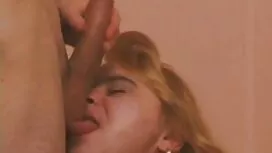 Un giovane uomo inco ...