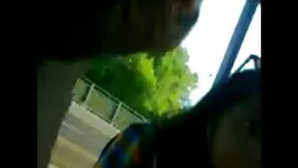 Una giovane ragazza  ...