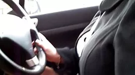 Un uomo calvo cazzo  ...