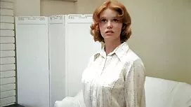 Segretaria bionda su ...