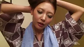 Cameriera Latina nud ...