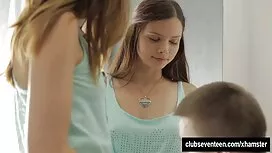 Un bellezze dolce ac ...