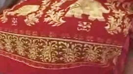 Un giovane infermier ...